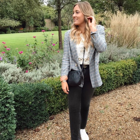 MEET YOUR SELLER ♡ - Picture 5 of 10